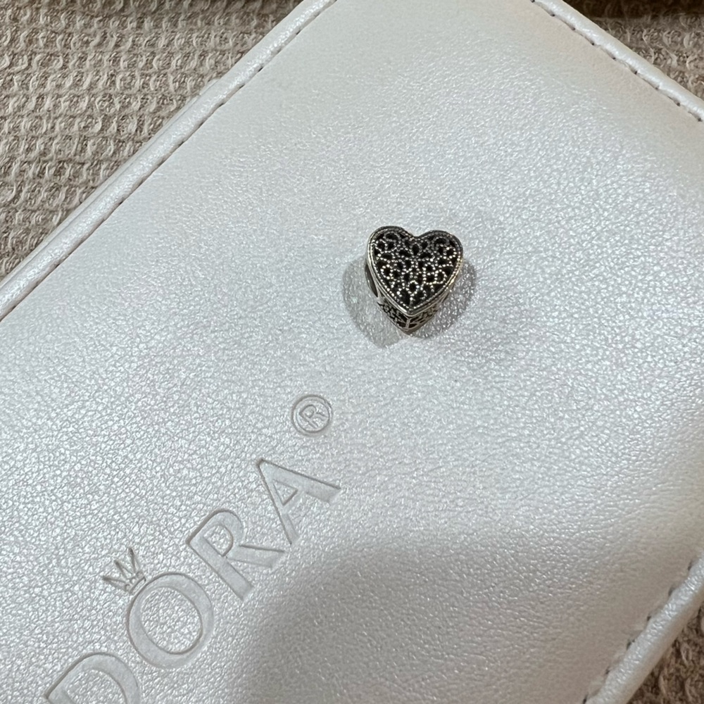 Heart pandora charm
